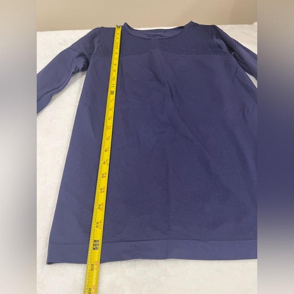 Unbranded Performance Workout Long Sleeve Top With Mesh Panels - Picture 5 of 8